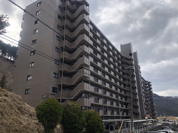 アピア安富の物件外観写真